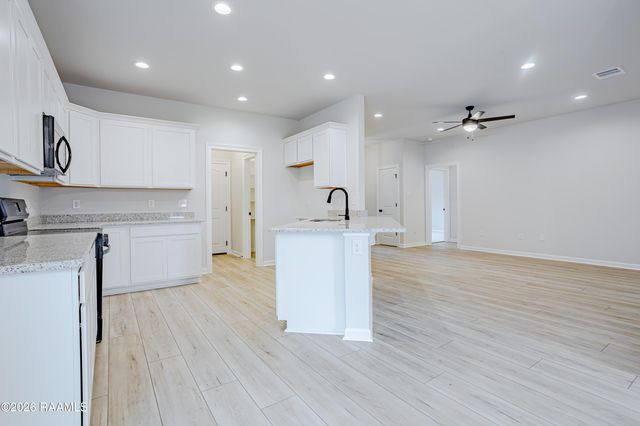 211 Cainwood Court, Carencro, LA 70520