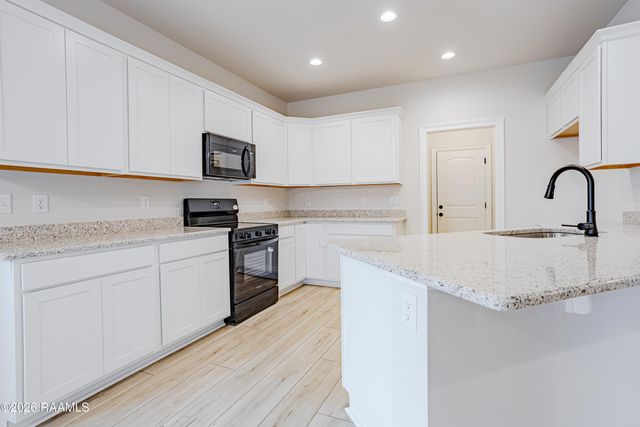 211 Cainwood Court, Carencro, LA 70520