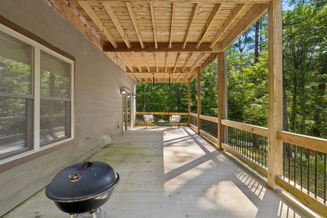 345 Deer Trail, Mineral Bluff, GA 30559