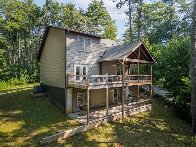 345 Deer Trail, Mineral Bluff, GA 30559