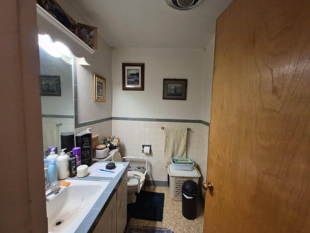 1808 W 18th Street, Plainview, TX 79072