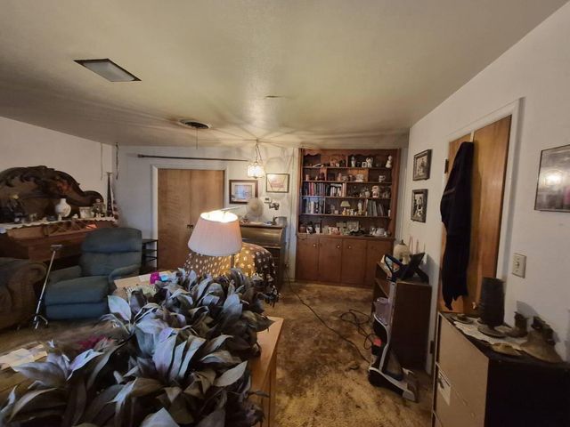 1808 W 18th Street, Plainview, TX 79072