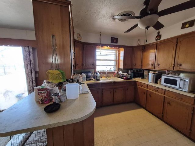 1808 W 18th Street, Plainview, TX 79072