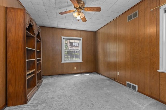 2727 Mt Royal Road, Squirrel Hill, PA 15217