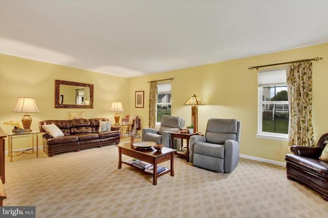 7 SUNSHINE AVE, Gettysburg, PA 17325