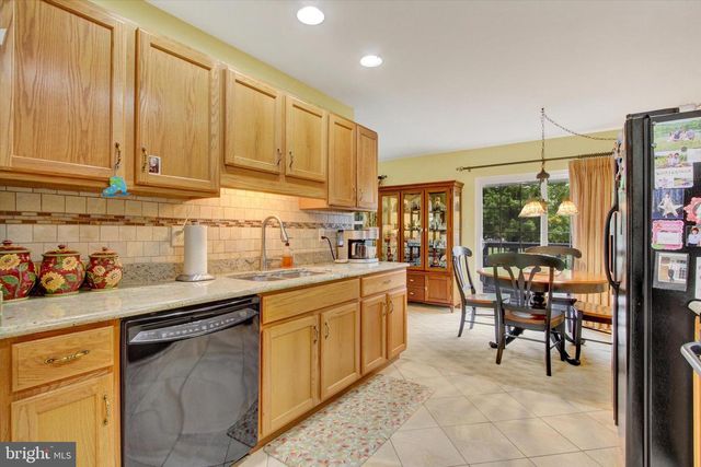 7 SUNSHINE AVE, Gettysburg, PA 17325