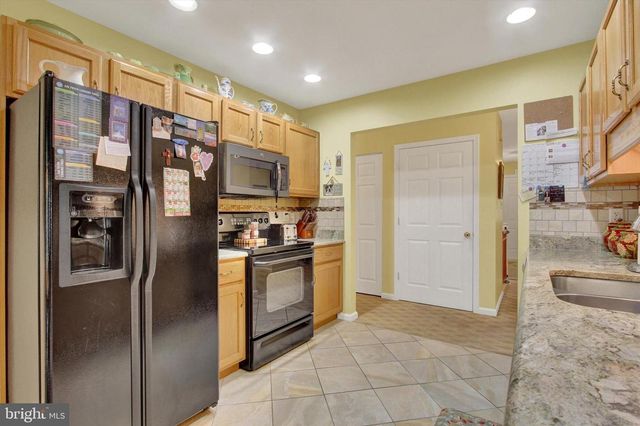 7 SUNSHINE AVE, Gettysburg, PA 17325