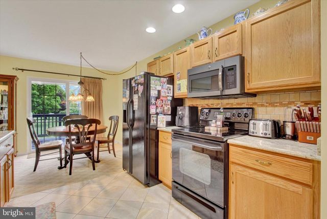 7 SUNSHINE AVE, Gettysburg, PA 17325