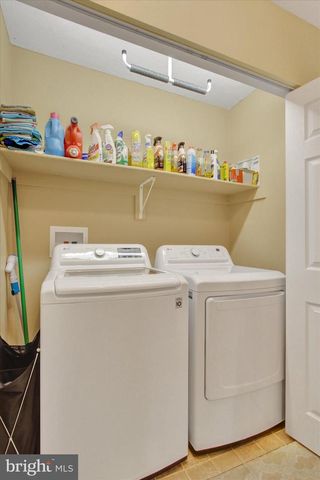 7 SUNSHINE AVE, Gettysburg, PA 17325