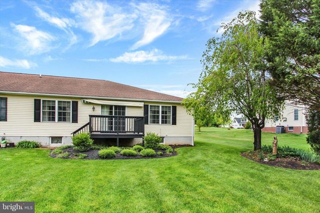 7 SUNSHINE AVE, Gettysburg, PA 17325