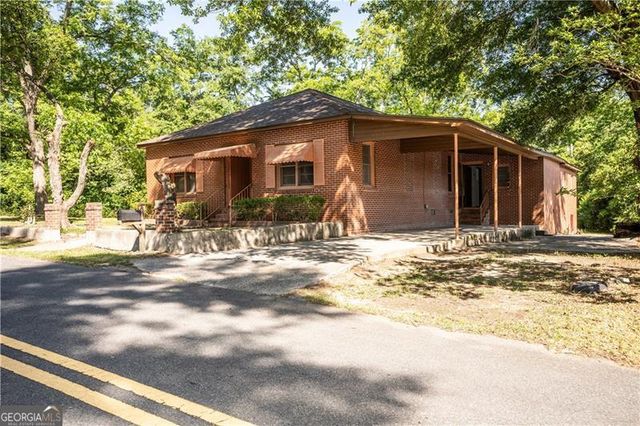 305 Wolfe Street, Dublin, GA 31021