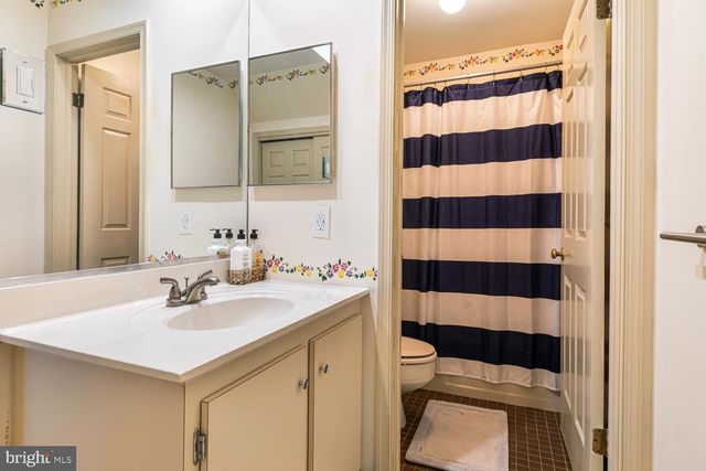 1101 QUINARD CT, Ambler, PA 19002