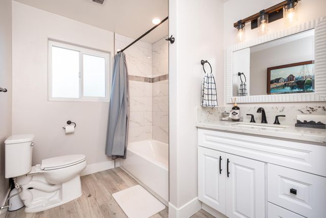 10381 Blue Light Ln, Auburn, CA 95603