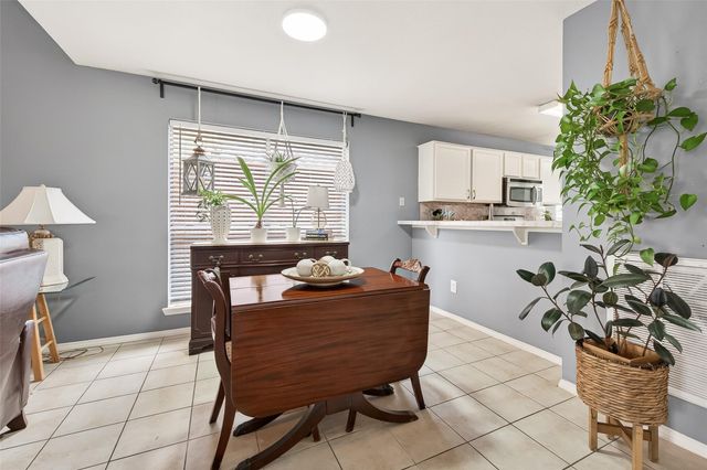 8714 Dawnridge Drive, Houston, TX 77071