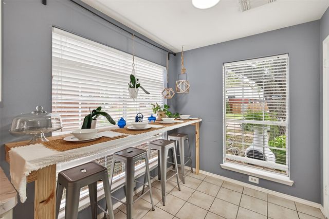 8714 Dawnridge Drive, Houston, TX 77071