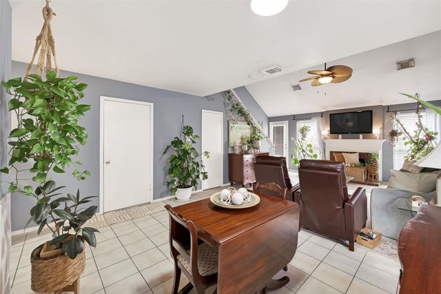 8714 Dawnridge Drive, Houston, TX 77071