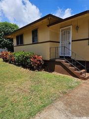 844 Wahinani Street, Pearl City, HI 96782