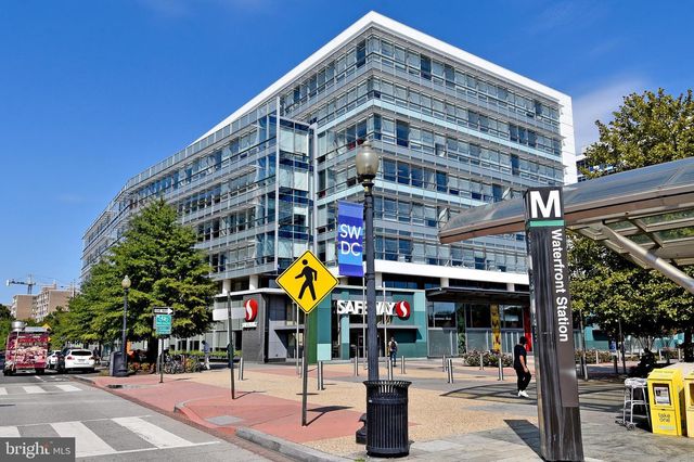 1435 4th St SW Apt B107, Washington, DC 20024