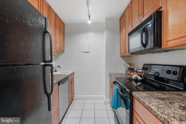 1435 4th St SW Apt B107, Washington, DC 20024