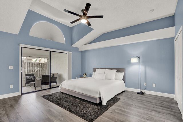 1575 Windship Circle, Wellington, FL 33414