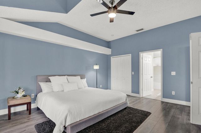 1575 Windship Circle, Wellington, FL 33414