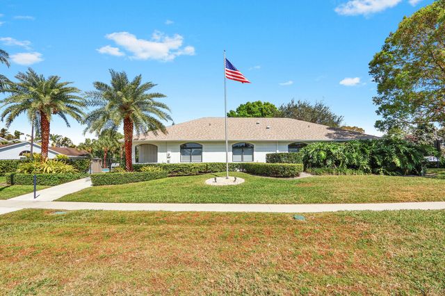 1575 Windship Circle, Wellington, FL 33414