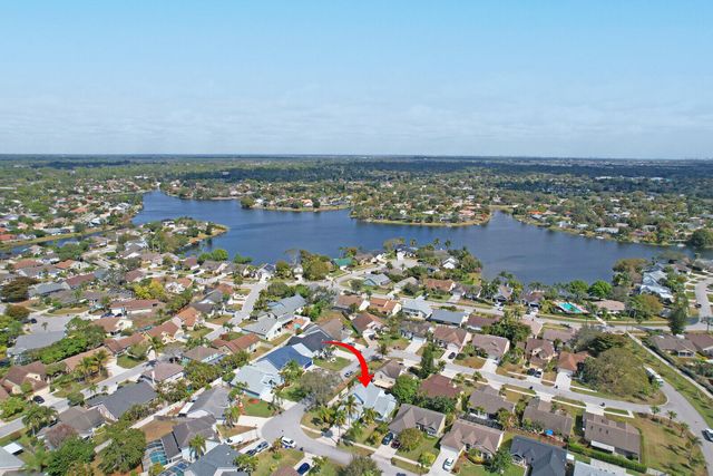 1575 Windship Circle, Wellington, FL 33414