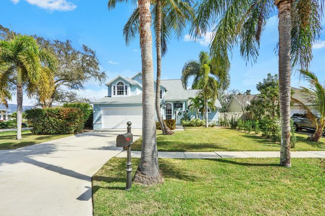 1575 Windship Circle, Wellington, FL 33414