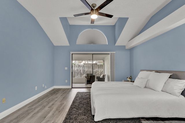 1575 Windship Circle, Wellington, FL 33414