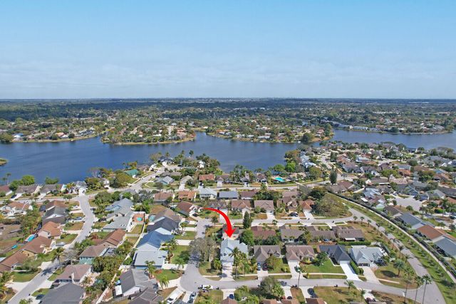 1575 Windship Circle, Wellington, FL 33414