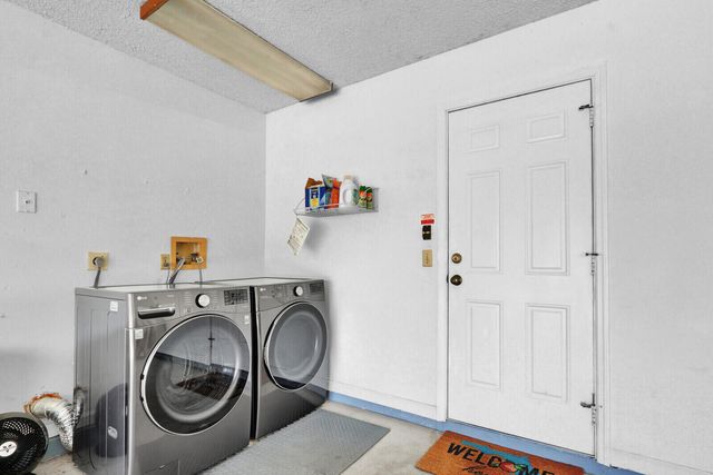 1575 Windship Circle, Wellington, FL 33414