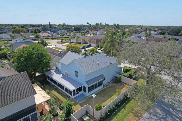 1575 Windship Circle, Wellington, FL 33414