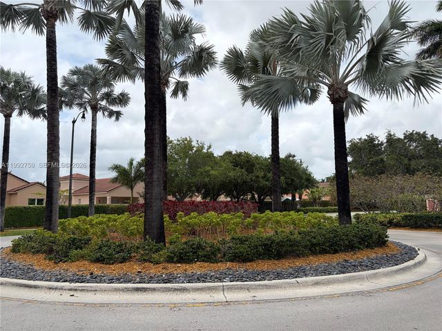 2281 NE 42nd Ave 2281, Homestead, FL 33033