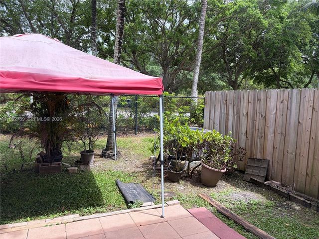 2281 NE 42nd Ave 2281, Homestead, FL 33033