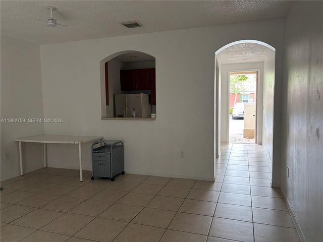 2281 NE 42nd Ave 2281, Homestead, FL 33033