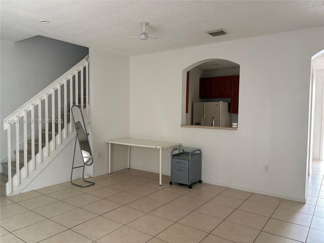 2281 NE 42nd Ave 2281, Homestead, FL 33033