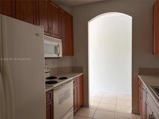 2281 NE 42nd Ave 2281, Homestead, FL 33033