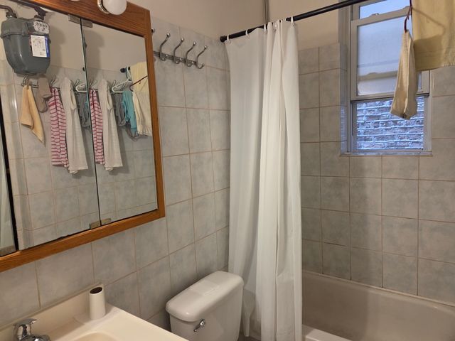 2507 W WALTON Street, Chicago, IL 60622