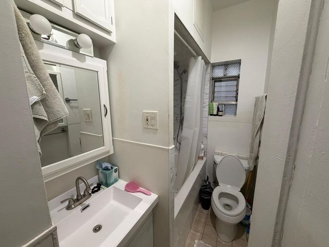 2507 W WALTON Street, Chicago, IL 60622