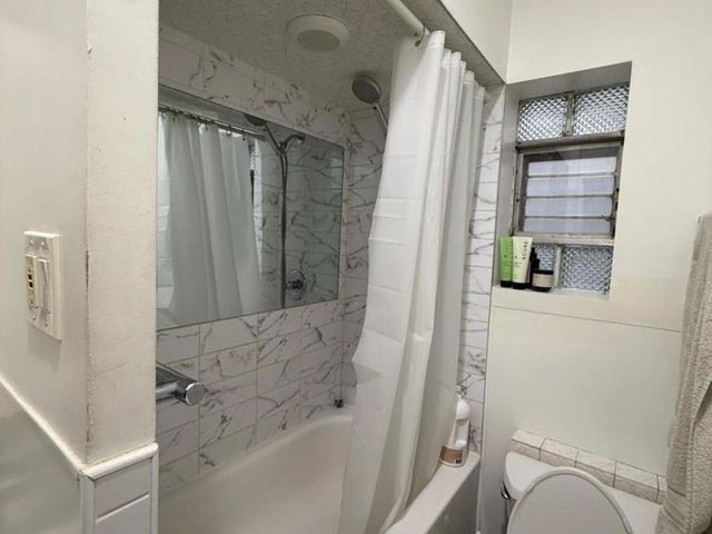 2507 W WALTON Street, Chicago, IL 60622