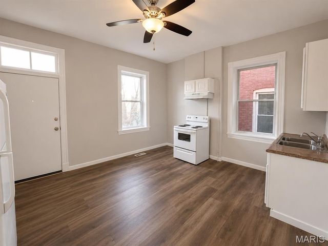 3322 Pennsylvania Avenue, St Louis, MO 63118