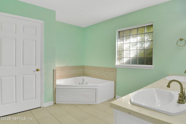 369 OWEN ACRES Drive, Macclenny, FL 32063