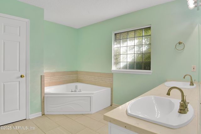 369 OWEN ACRES Drive, Macclenny, FL 32063