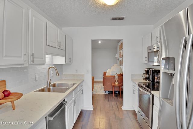 369 OWEN ACRES Drive, Macclenny, FL 32063