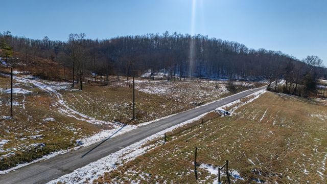 5290 Bedford Creek Rd, Franklin, TN 37064