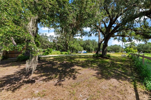 9922 ROCKHILL ROAD, Thonotosassa, FL 33592