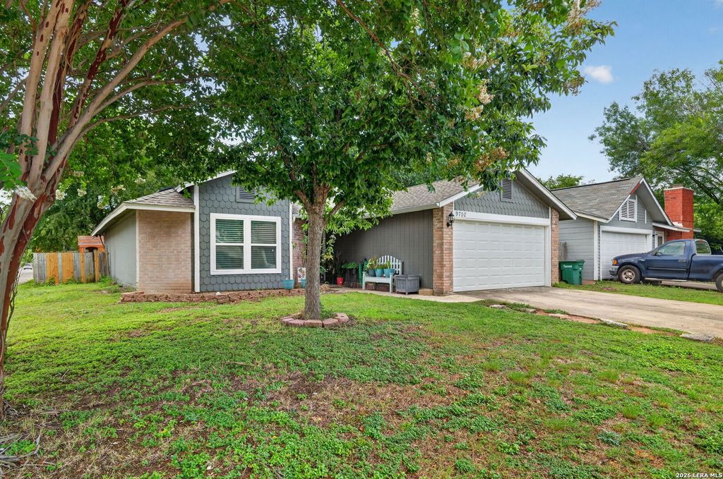 9702 HIDDEN FLS, San Antonio, TX 78250