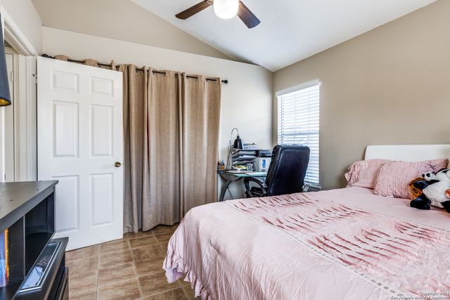 12 CROSS CANYON, San Antonio, TX 78247