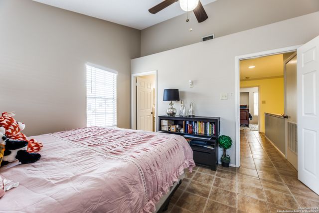 12 CROSS CANYON, San Antonio, TX 78247