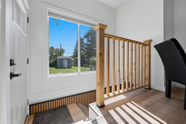 22520 Raymond Street, St Clair Shores, MI 48082